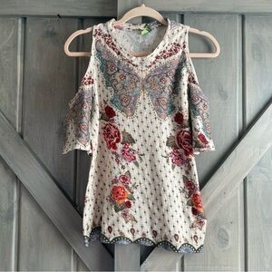 Farm Rio Cold‎ Shoulder Floral Shirt Size Small